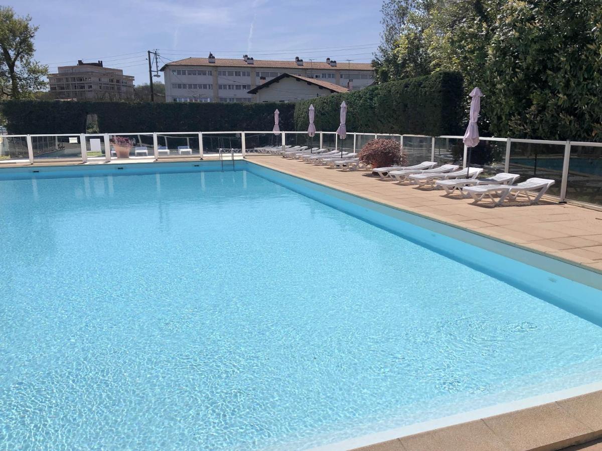 Studio Au Calme Avec Piscine, Face Golf, Parking Gratuit, Tout A Pied A 10Mn Centre Ville Ciboure Eksteriør bilde